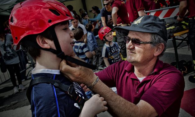 Pompieropoli, esercitazione antincendio con i bambini