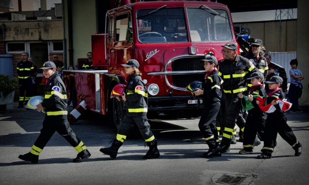 Pompieropoli, esercitazione antincendio con i bambini