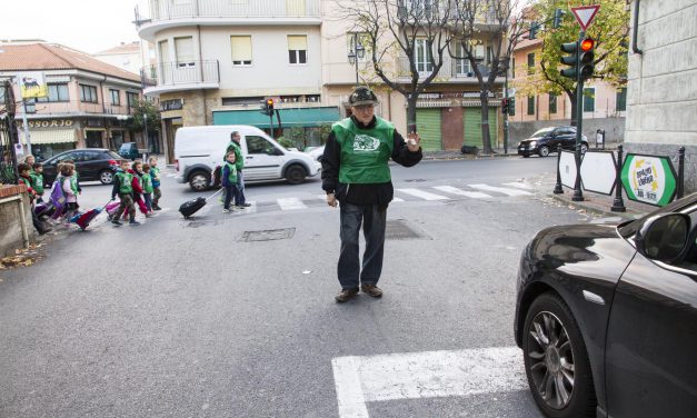 Assistenza sociale, dalla periferia a scuola