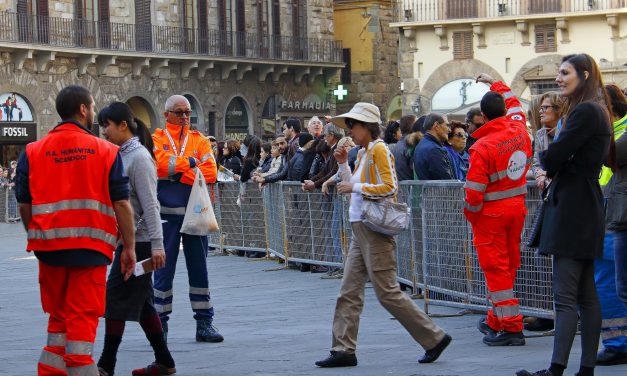 Volontari per l’accoglienza di Papa Francesco