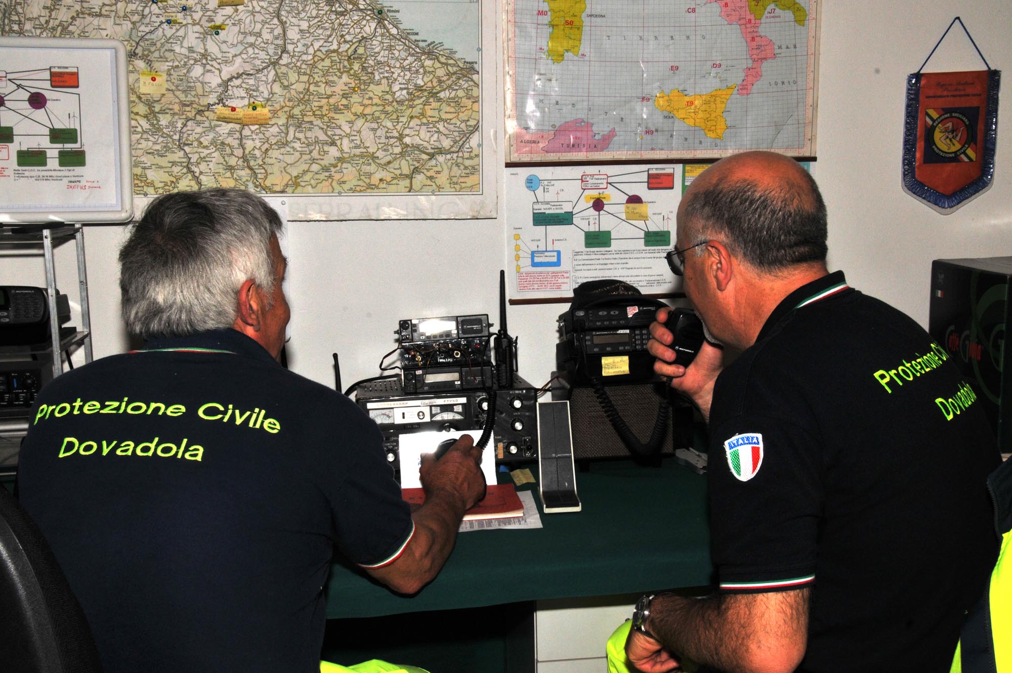 0354P1 civile emilia04 - Volontari di protezione civile