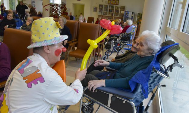 Clown alla casa di riposo S. Crispino