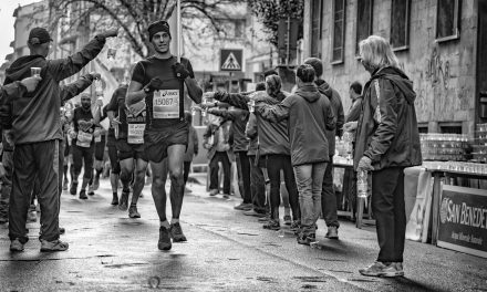 Volontari della maratona a Firenze