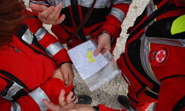 Addestramento unità cinofile Croce Rossa