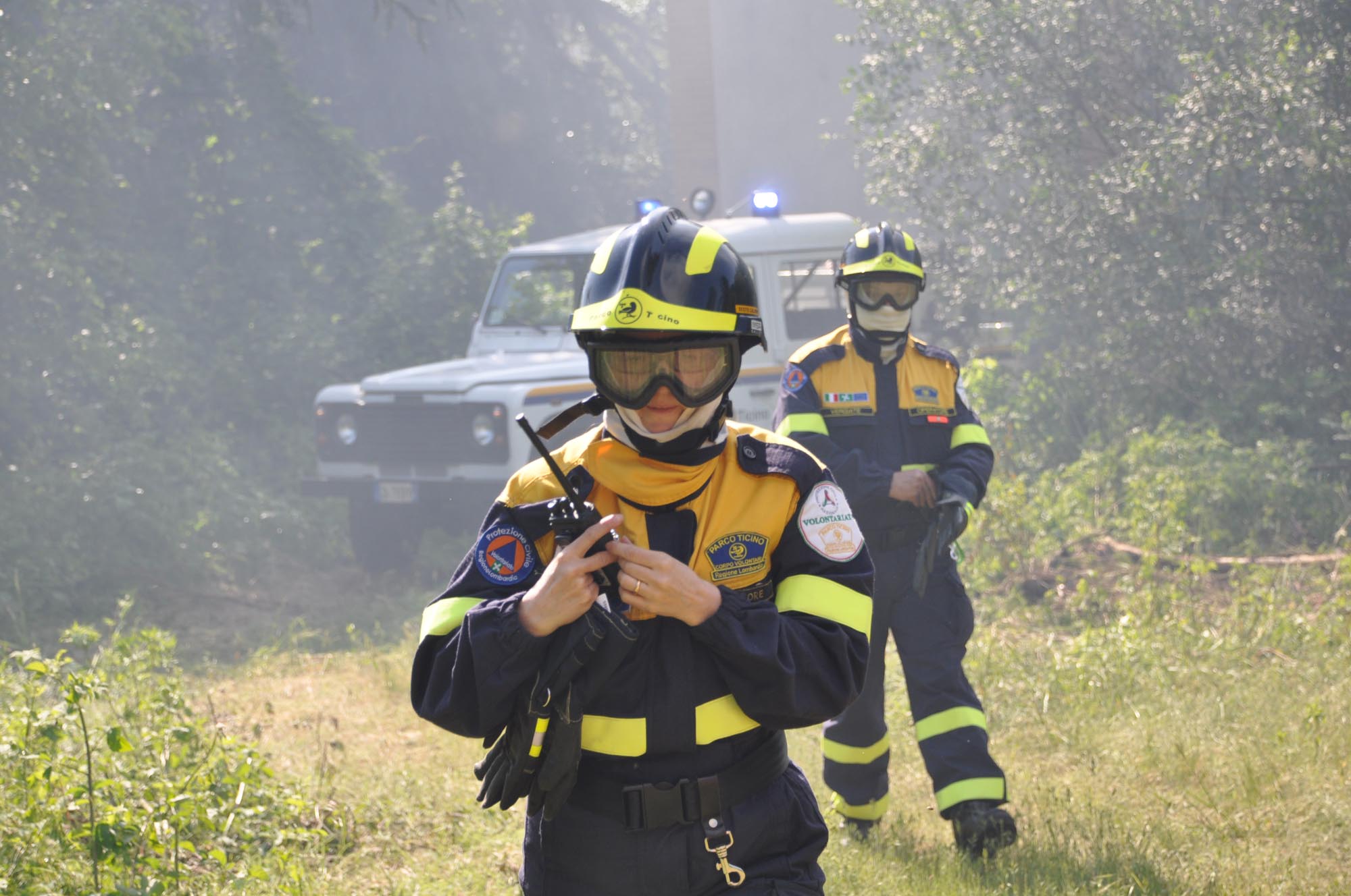 0634P1 civile lombardia01 - Intervento sull'incendio boschivo, una giornata infuocata