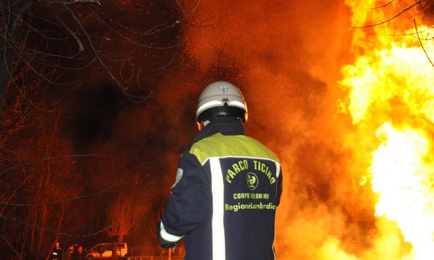 Intervento sull’incendio boschivo, una giornata infuocata