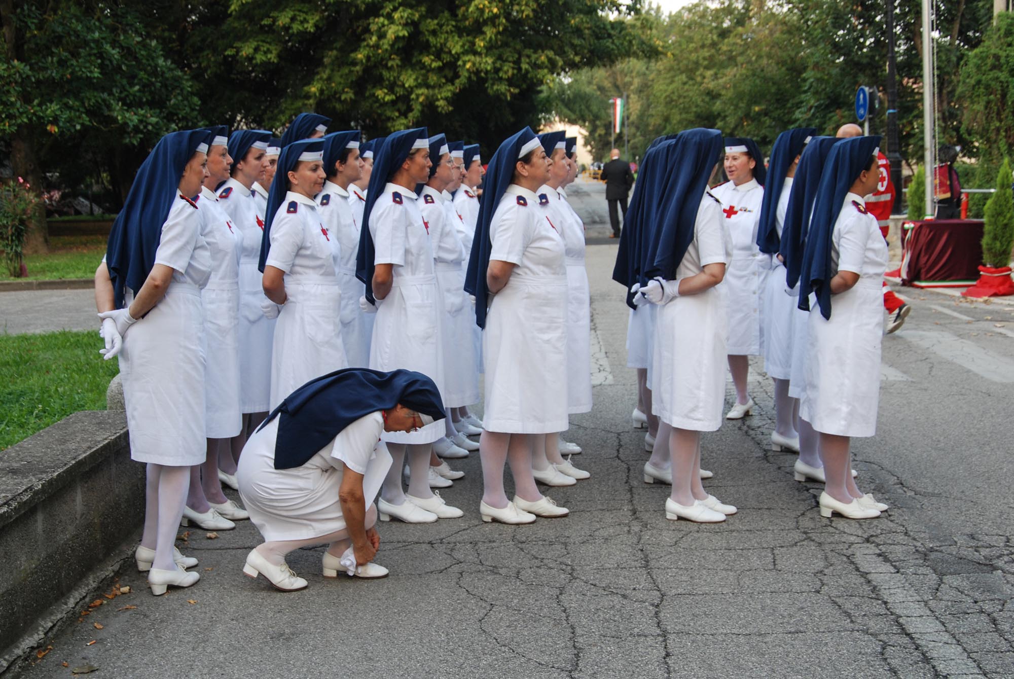 0459 Sfilata infermiere crocerossine - Crocerossine di Viagrano Mainarda